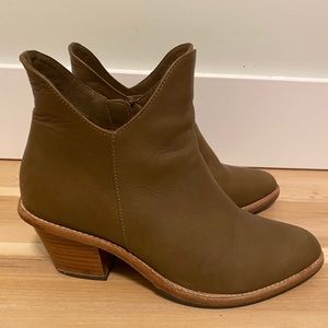 Poppy Barley Two Point Five Size 8